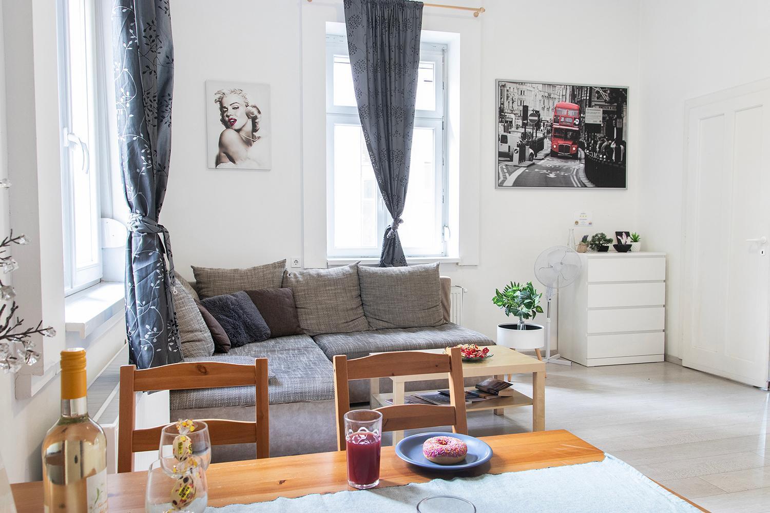 Dora Near Buda Castle With Parking! Apartamento Budapest