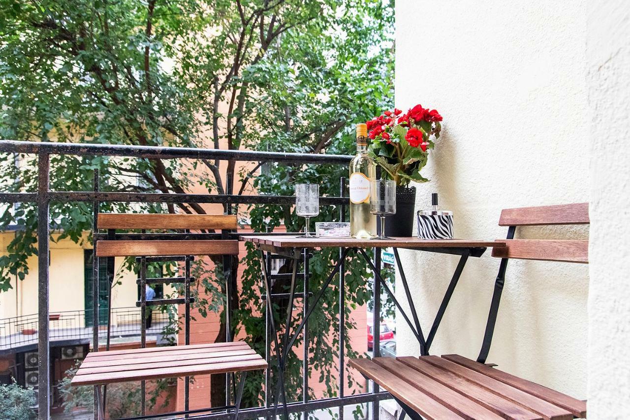 Dora Near Buda Castle With Parking! Apartamento *